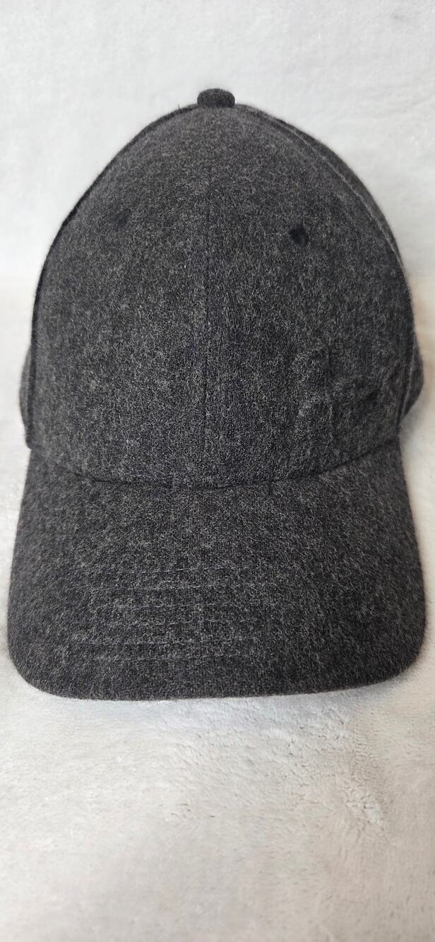 Rare Under Armour Wool Cap Black Flex fit L/XL